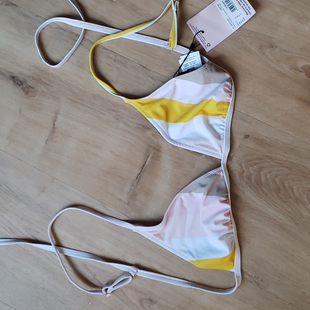 Missguided bikini top NWT